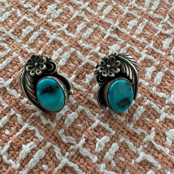 Jewelry - Navajo Sterling Silver Turquoise Earrings